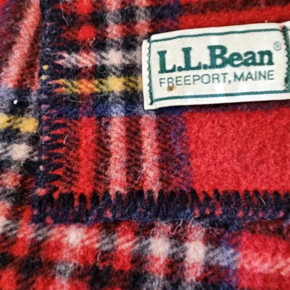 LL Bean Vintage Wood Plaid Blanket Red Tartan Whipstitch 1980's 80x86 - Picture 3 of 7